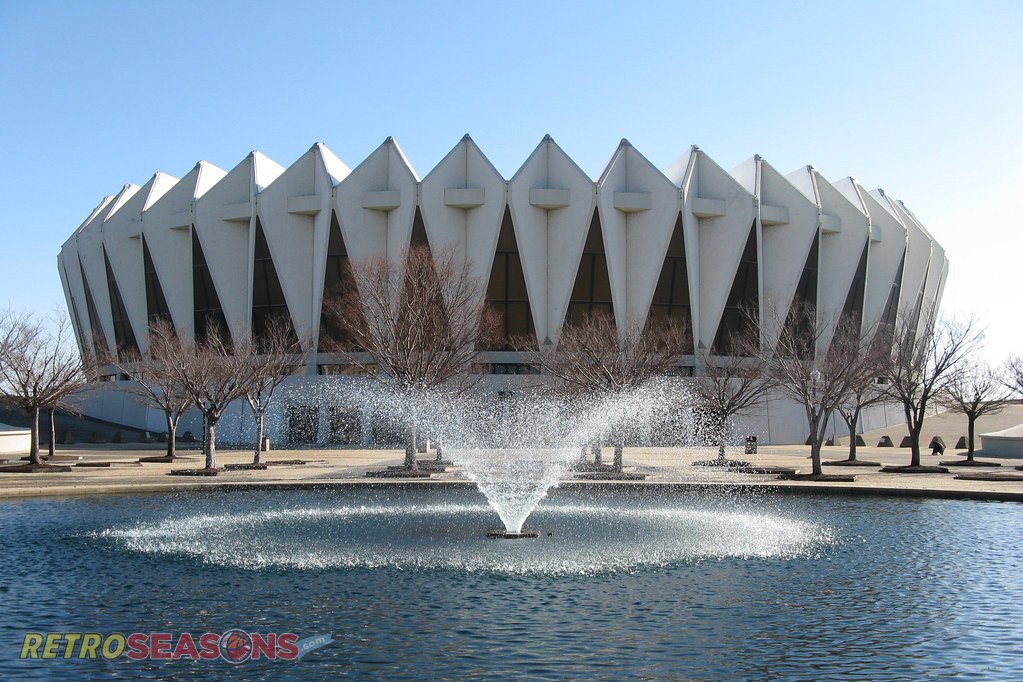 Hampton Coliseum - Hampton - RetroSeasons.com